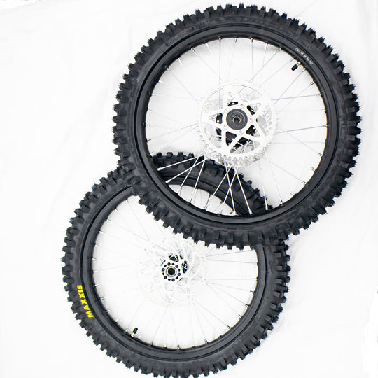 Kompletträder 19 Zoll, Set mit Maxxis Maxxcross IT Crossreifen